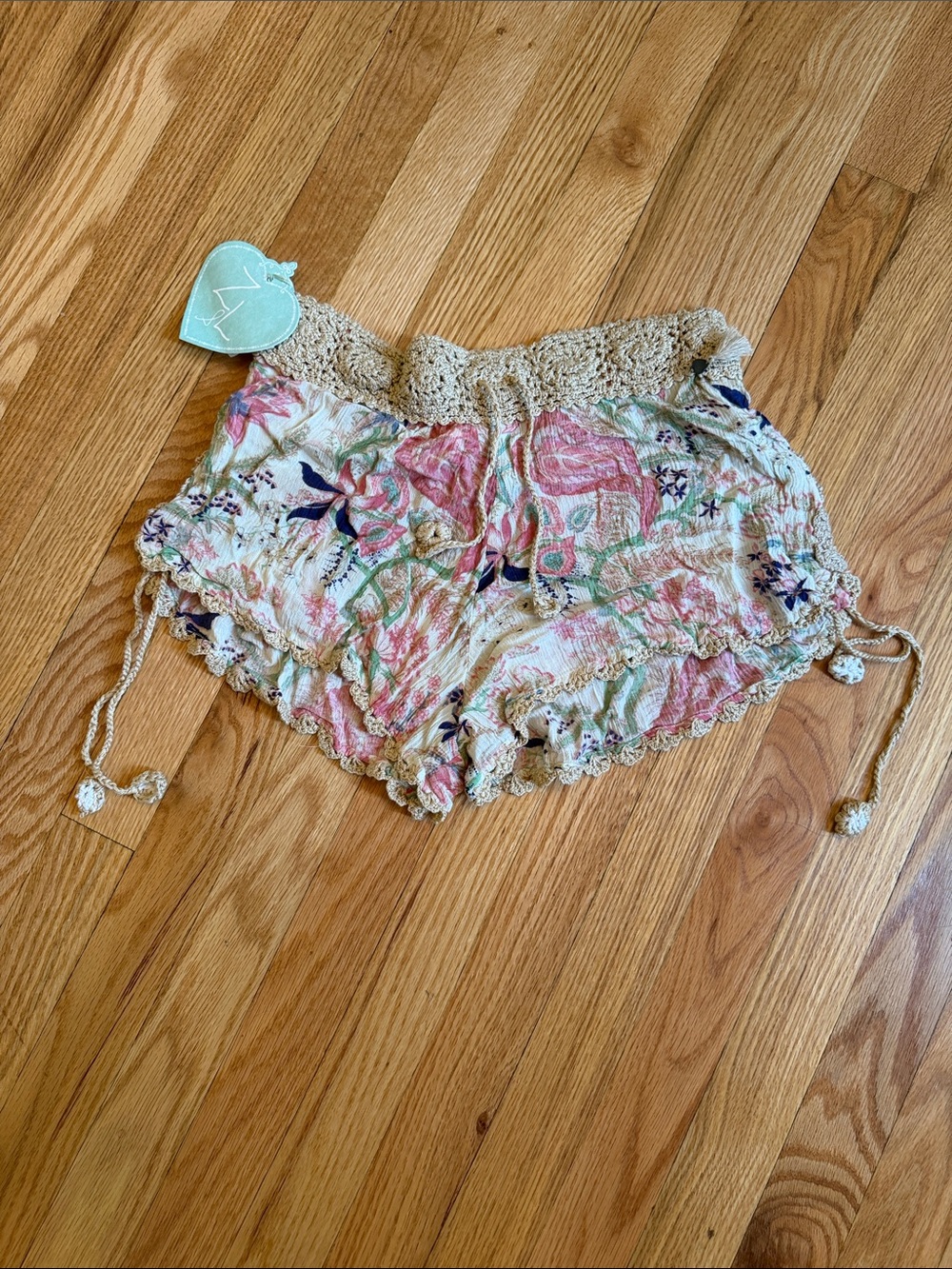 Crochet-Waist Floral Athletic Shorts in Cream & Pink